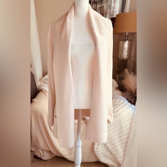 2 for 1 Cashmere Saks Cardigans - pink and blue - Picture 2 of 10